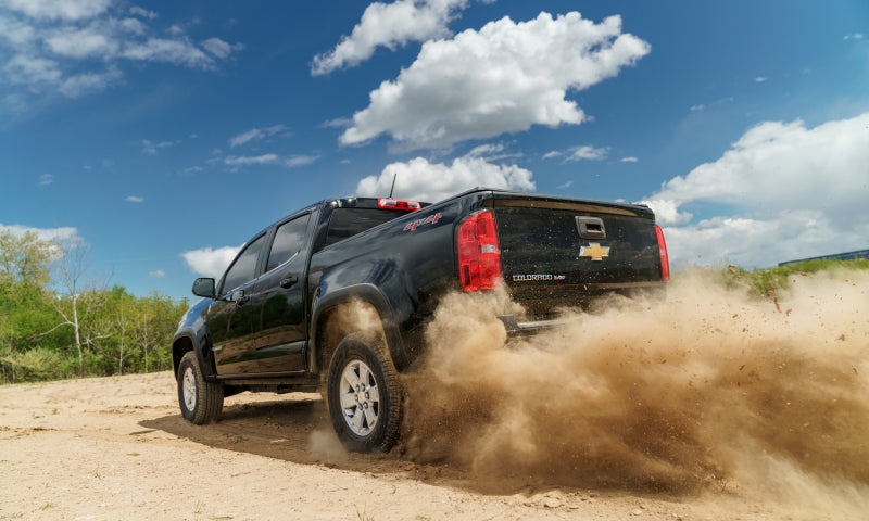 Bushwacker 15-19 Chevy Colorado (Excl. ZR2) OE Style Fender Flares 2pc Front - Black