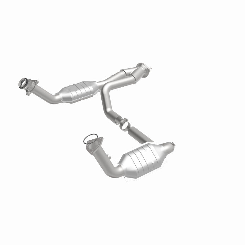 MagnaFlow Conv DF 02-06 Cadillac Truck. 8 5.3L Dual Conv. Y-Pipe Assy 2wd/Chevy Truck 99-07