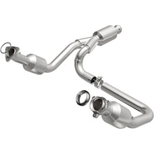 Load image into Gallery viewer, Magnaflow 14-15 Chevrolet Silverado 1500 5.3L Direct-Fit Catalytic Converter