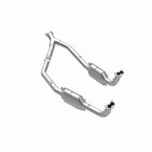 Load image into Gallery viewer, MagnaFlow Direct Fit Catalytic Converter 99-04 LR Discovery V8 OEM