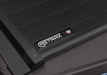 Load image into Gallery viewer, Retrax 99-07 Ford F-250/F-350 Super Duty (Short Bed) Retrax IX