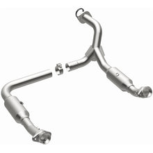 Load image into Gallery viewer, MagnaFlow Conv DF 06-09 Ford Explorer / 06-10 Mercury Mountaineer 4.6L Y-Pipe Assembly (49 State)