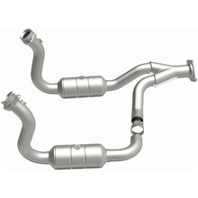 Load image into Gallery viewer, Magnaflow Conv DF 08-10 Ford F-250/F-250 SD/F-350/F-350 SD 5.4L/6.8L / F-450 SD 6.8L Y-Pipe Assembly