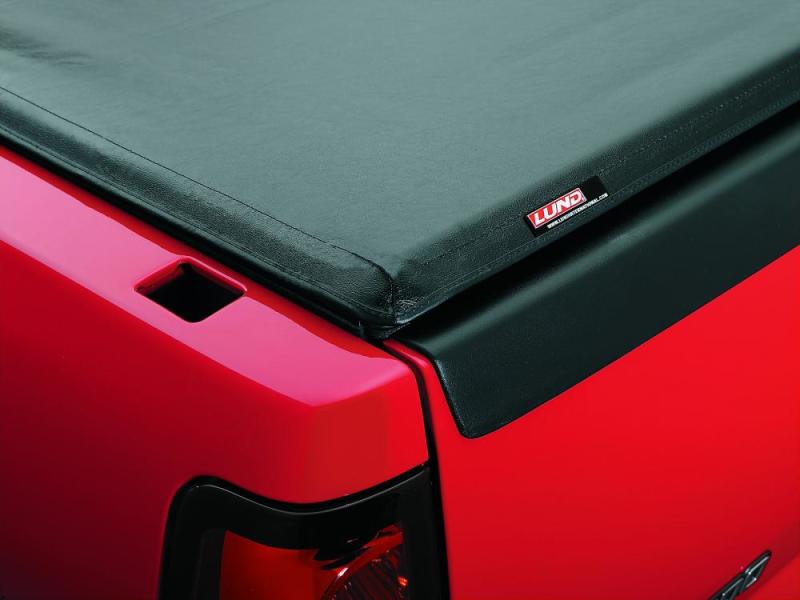 Lund 17-23 Ford F-250 Super Duty (6.8ft. Bed) Genesis Roll Up Tonneau Cover - Black