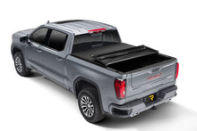 Load image into Gallery viewer, Extang 19-20 Chevy/GMC Silverado/Sierra 1500 (8 ft) Trifecta Signature 2.0