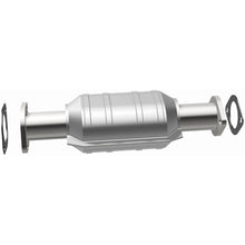 Load image into Gallery viewer, MagnaFlow Catalytic Converter DF 98-00 Nissan Frontier 2.4L Rear