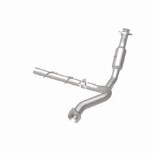 Load image into Gallery viewer, MagnaFlow Direct Fit Catalytic Conv 06-09 Ford Expedition / 07-09 Lincoln Navigator/Navigator L P/S