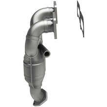 Load image into Gallery viewer, MagnaFlow Direct Fit Catalytic Converter 97-99 Sentra 1.6L manif 49S