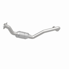 Load image into Gallery viewer, MagnaFlow Conv DF 04-05 Dodge RAM 1500 Pickup 3.7L (Inc 4WD 4.7L) D/S