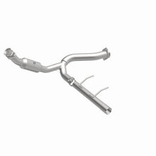 Load image into Gallery viewer, MagnaFlow Direct Fit Catalytic Conv 06-09 Ford Expedition / 07-09 Lincoln Navigator/Navigator L P/S