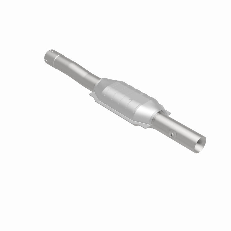 MagnaFlow Direct Fit Catalytic Converter 01-04 Jeep G/C 4.0L