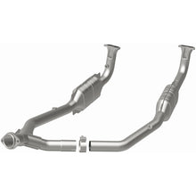Load image into Gallery viewer, MagnaFlow Direct Fit Catalytic Converter 99-04 LR Discovery V8 OEM