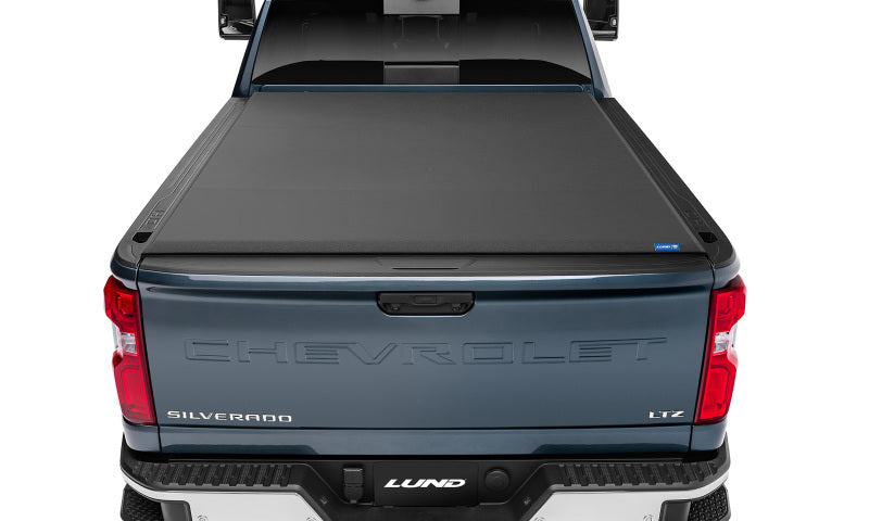 Lund 07-17 Chevy Silverado 1500 (6.5ft. Bed) Genesis Elite Roll Up Tonneau Cover - Black