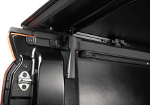 Load image into Gallery viewer, Extang 2024 Toyota Tacoma (6ft Bed) Trifecta Signature 2.0