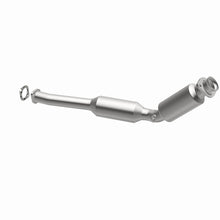 Load image into Gallery viewer, MagnaFlow 04-11 Lincoln Town Car V8 4.6L GAS California Catalytic Converter Direct Fit