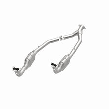 Load image into Gallery viewer, MagnaFlow Direct Fit Catalytic Converter 99-04 LR Discovery V8 OEM