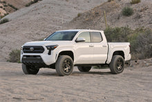 Load image into Gallery viewer, Fabtech 2024 Toyota Tacoma 4WD (w/o AVS) 1.5in Leveling Kit