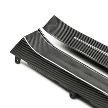 Load image into Gallery viewer, Seibon 09-10 Nissan GTR R35 OEM Style Carbon Fiber Door Sills (Pair)