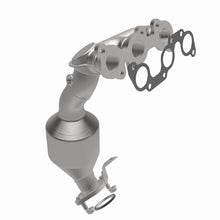 Load image into Gallery viewer, MagnaFlow Direct Fit Catalytic Converter 04-06 Toyota Sienna 3.3L