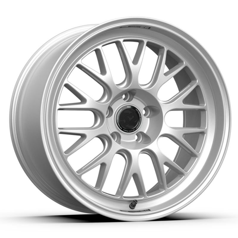 fifteen52 Holeshot RSR 20x9.5 5x120 22mm ET 72.56mm Center Bore Radiant Silver