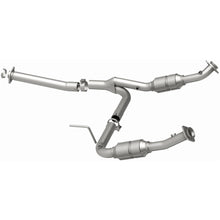 Load image into Gallery viewer, MagnaFlow Conv. DF 3/04-05 Ford Explorer 4.0L / 3/04-05 Mercury Mountaineer Y-Pipe Assembly