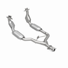 Load image into Gallery viewer, MagnaFlow Conv DF 96-98 Ford Mustang 3.8L