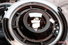 Load image into Gallery viewer, Oracle Oculus Bi-LED Projector Headlights for Jeep JL/Gladiator JT - Matte Blk - 5500K